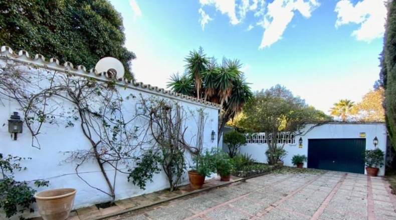 Málaga - Estepona - 2085m2