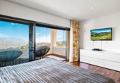 Chalet independiente con terreno en venta en la España, Marbella, ref: TR241294 foto