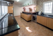 Chalet independiente con terreno en venta en la España, Marbella, ref: TR156461 foto