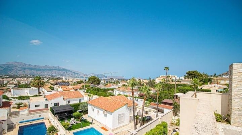 Alicante - Alfaz del Pi - 1044m2