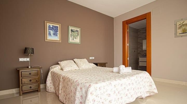 Alicante - Alfaz del Pi - 1044m2