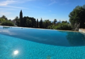 Chalet independiente con terreno en venta en la España, Marbella, ref: TR218331 foto