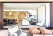Chalet independiente con terreno en venta en la España, Benahavís, ref: TR141373 foto