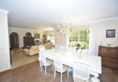 Chalet independiente con terreno en venta en la España, Marbella, ref: TR148829 foto