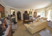 Chalet independiente con terreno en venta en la España, Marbella, ref: TR148829 foto