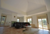 Chalet independiente con terreno en venta en la España, Marbella, ref: TR148829 foto