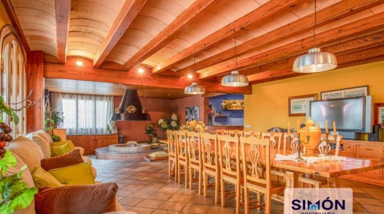Barcelona - Sant Fruitós de Bages - 10000m2