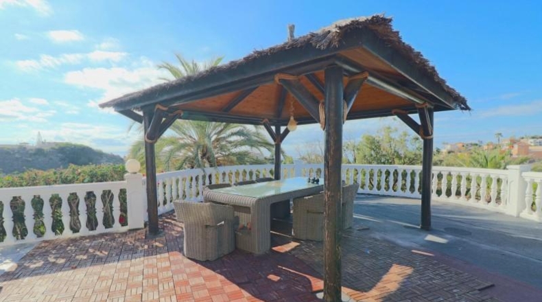 Alicante - Campello - 1400m2