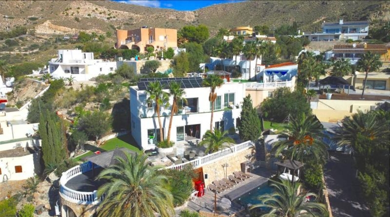 Alicante - Campello - 1400m2