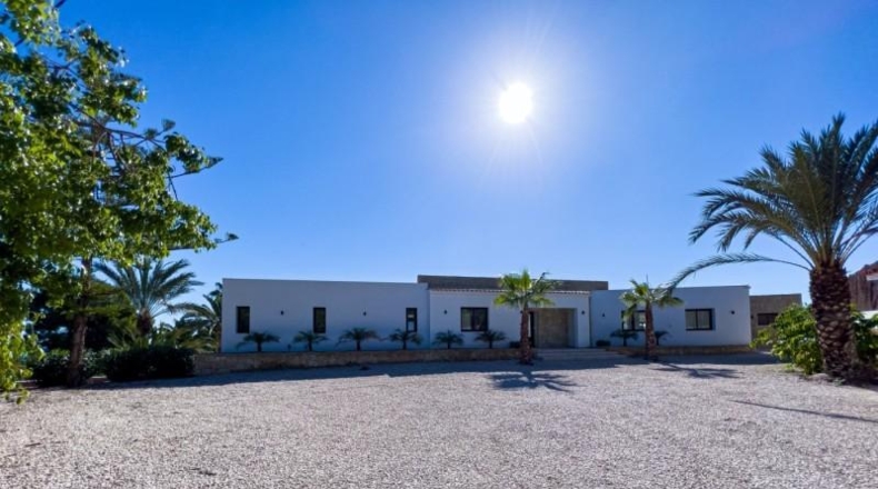 Alicante - Alfaz del Pi - 3000m2