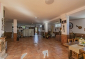 Chalet independiente con terreno en venta en la España, Marbella, ref: TR231646 foto