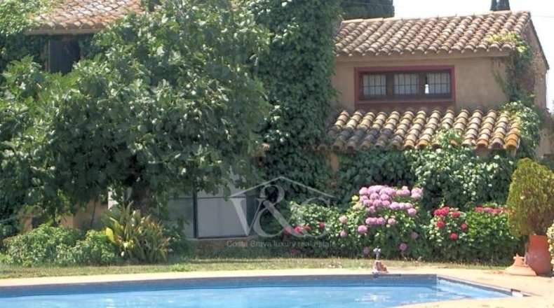 Gerona - Calella de Palafrugell - 10000m2