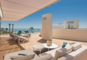 Chalet independiente con terreno en venta en la España, Estepona, ref: TR142732 foto