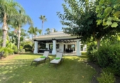 Chalet independiente con terreno en venta en la España, Marbella, ref: TR162227 foto