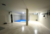 Chalet independiente con terreno en venta en la España, Marbella, ref: TR162227 foto