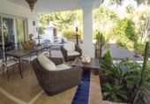 Chalet independiente con terreno en venta en la España, Marbella, ref: TR162241 foto