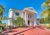 Detached villa with land for sale on España, Marbella, ref: TR398773 photo