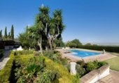 Chalet independiente con terreno en venta en la España, La Zubia, ref: TR149308 foto