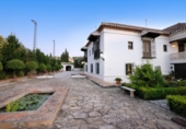 Chalet independiente con terreno en venta en la España, La Zubia, ref: TR149308 foto