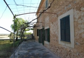 Chalet independiente con terreno en venta en la España, Santa Eugènia, ref: TR229388 foto