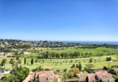 Chalet independiente con terreno en venta en la España, Benahavís, ref: TR133429 foto