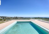 Chalet independiente con terreno en venta en la España, Benahavís, ref: TR133429 foto