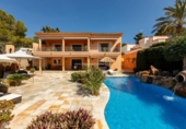 Chalet independiente con terreno en venta en la España, Santa Eulària des Riu, ref: TR158153 foto