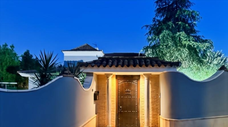 Sevilla - Gelves - 1800m2