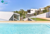 Chalet independiente con terreno en venta en la España, Sitges, ref: TR163070 foto