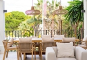 Chalet independiente con terreno en venta en la España, Marbella, ref: TR239825 foto
