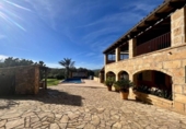 Chalet independiente con terreno en venta en la España, Manacor, ref: TR158182 foto