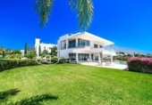 Chalet independiente con terreno en venta en la España, Marbella, ref: TR165607 foto