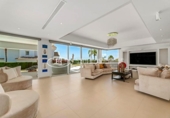 Chalet independiente con terreno en venta en la España, Marbella, ref: TR165607 foto