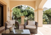 Chalet independiente con terreno en venta en la España, Marbella, ref: TR144809 foto