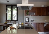 Chalet independiente con terreno en venta en la España, Marbella, ref: TR144809 foto