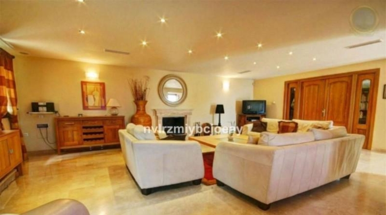 Малага - Benalmádena - 2780m2