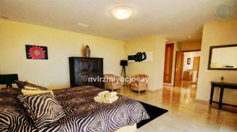 Малага - Benalmádena - 2780m2