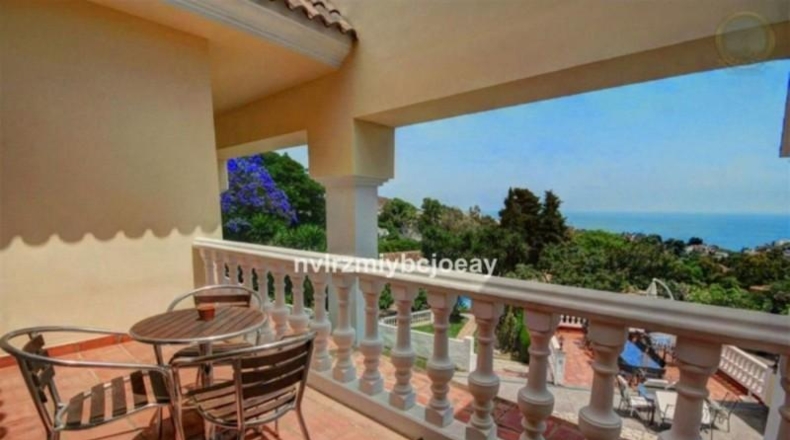 Малага - Benalmádena - 2780m2