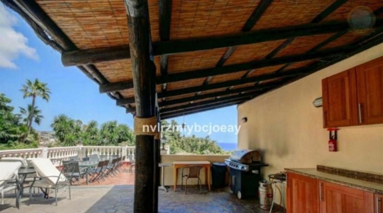 Малага - Benalmádena - 2780m2
