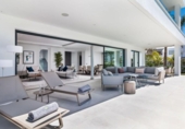 Chalet independiente con terreno en venta en la España, Marbella, ref: TR162232 foto