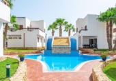 Chalet independiente con terreno en venta en la España, Cala Santanyí, ref: TR241481 foto