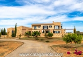 Chalet independiente con terreno en venta en la España, Ses Salines, ref: TR179004 foto