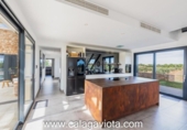 Chalet independiente con terreno en venta en la España, Ses Salines, ref: TR179004 foto