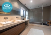Chalet independiente con terreno en venta en la España, Málaga, ref: TR222968 foto