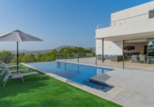 Chalet independiente con terreno en venta en la España, Calvià, ref: TR178160 foto