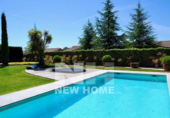 Chalet independiente con terreno en venta en la España, Pozuelo de Alarcón, ref: TR138801 foto