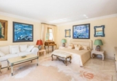 Chalet independiente con terreno en venta en la España, Marbella, ref: TR161661 foto