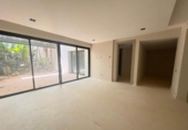 Chalet independiente con terreno en venta en la España, Benahavís, ref: TR175973 foto