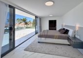 Chalet independiente con terreno en venta en la España, Adeje, ref: TR222412 foto