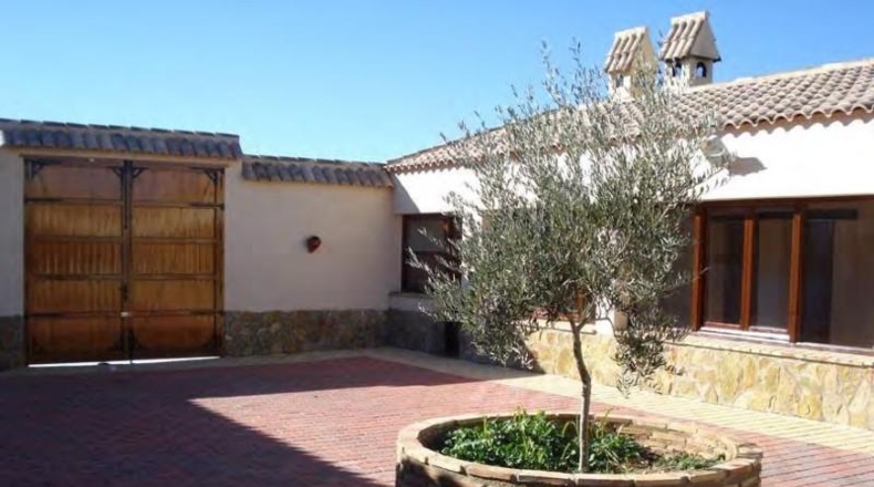 Albacete - Hellín - 6000m2
